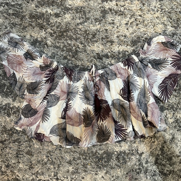 Crescent Oliva Off the Shoulder Palm Set - Picture 4 of 4